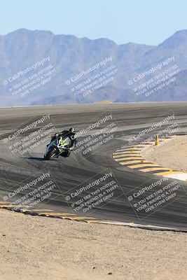 media/Jan-12-2025-CVMA (Sun) [[be1d2b16e3]]/Race 5-Amateur Supersport Open/